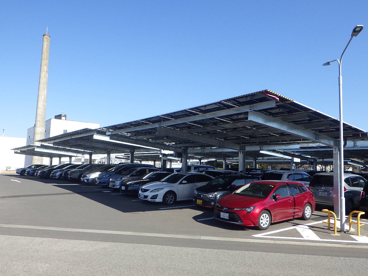 ソーラーカーポートの設置